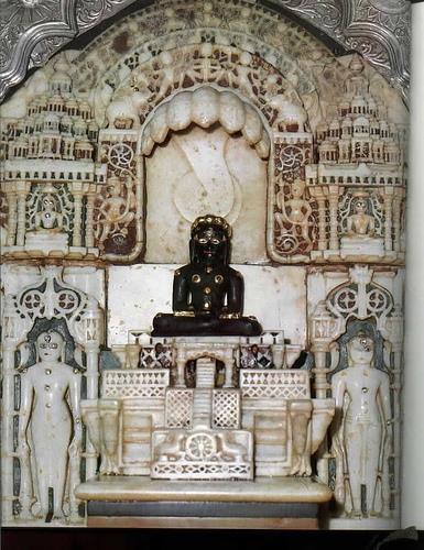 Discover the Ancient Idol of Stambhan Parshwanath