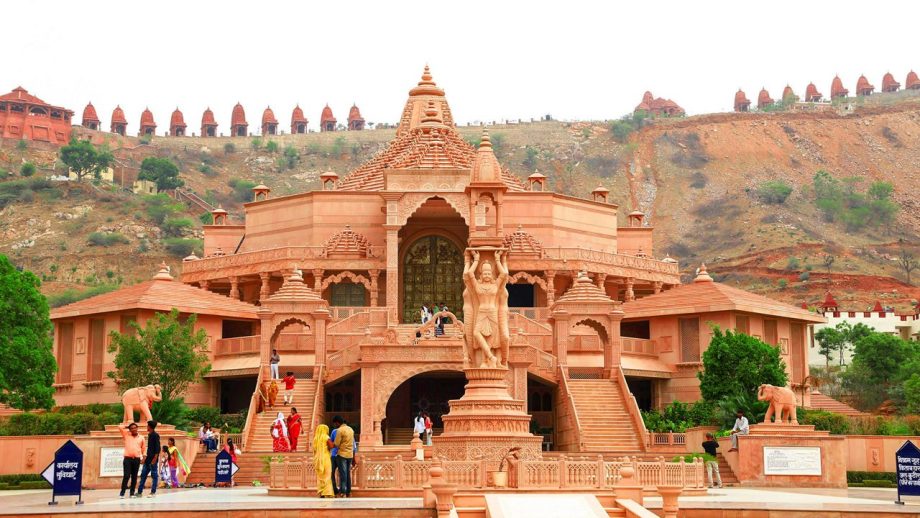 nareli jain temple